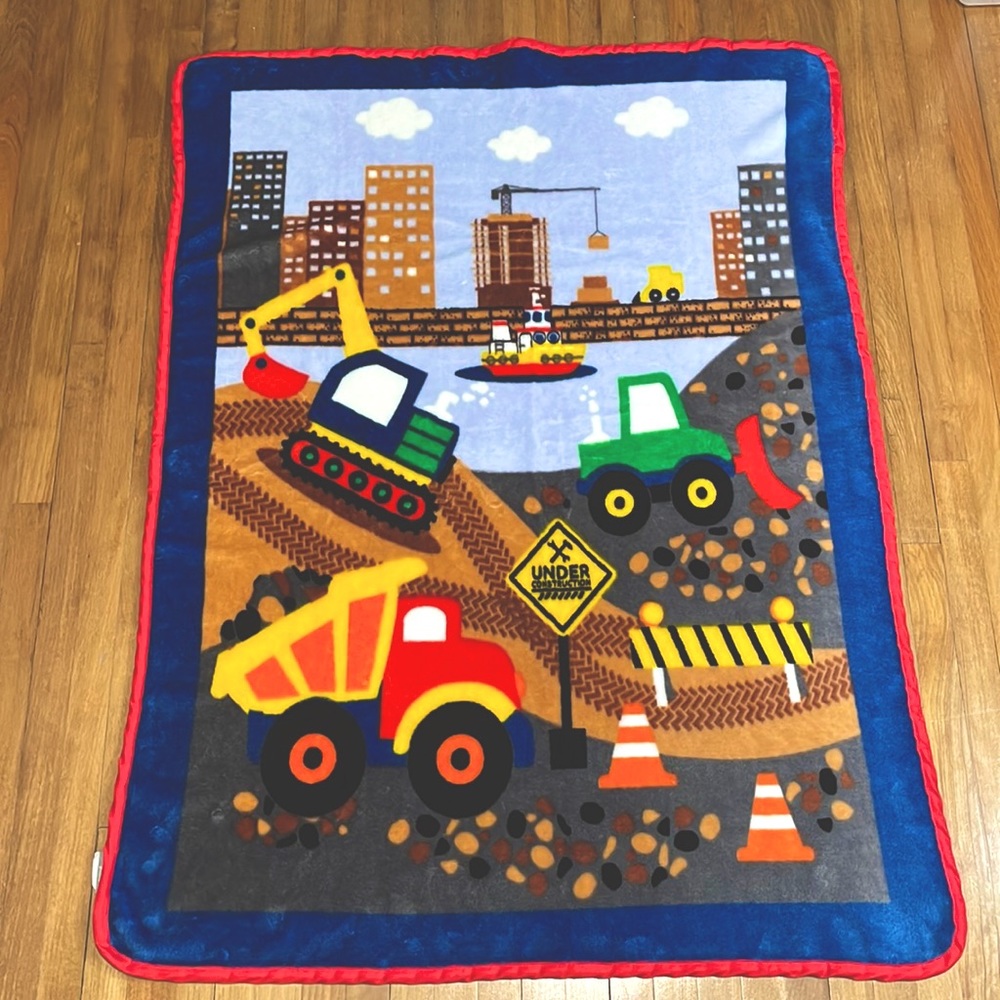 NWOT EVERYDAY KIDS BLANKET